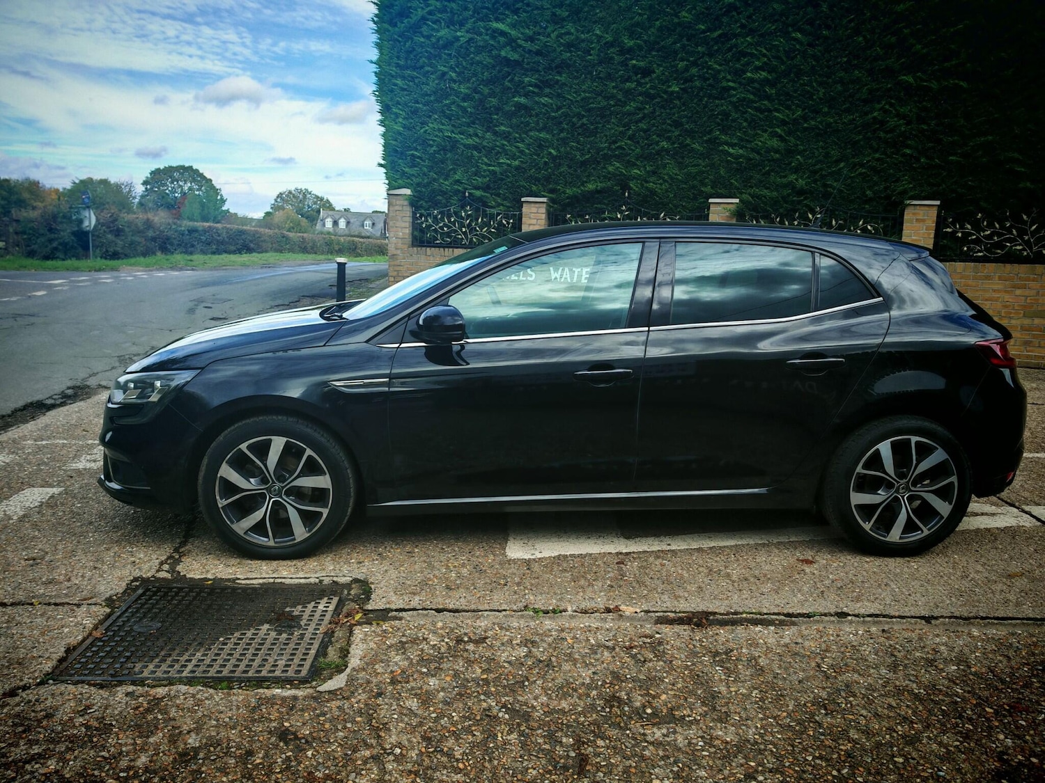 Used Renault Megane 2016 for sale - 76152808: Photo 3