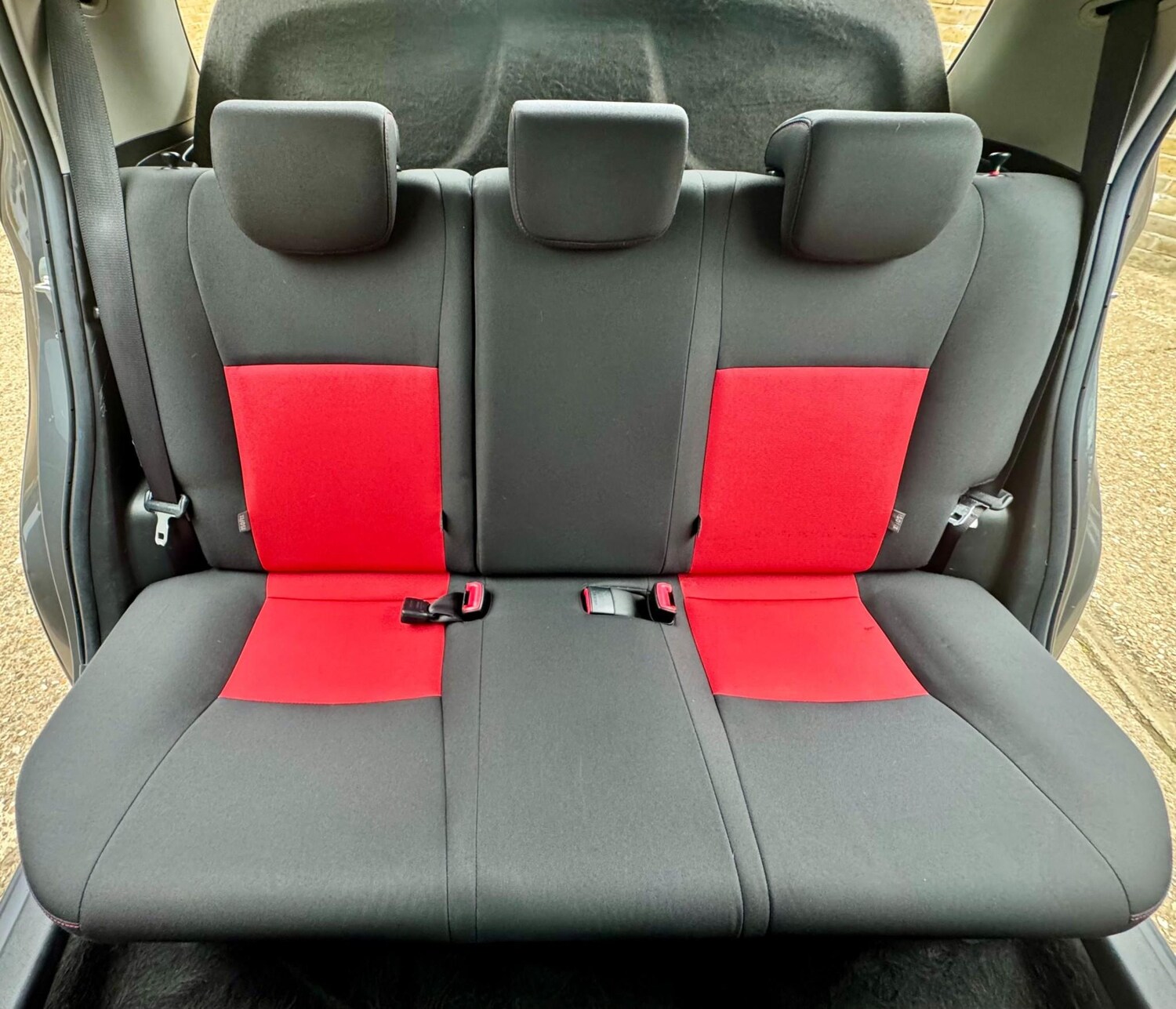 Used Toyota Yaris 2015 for sale - 78148437: Photo 15