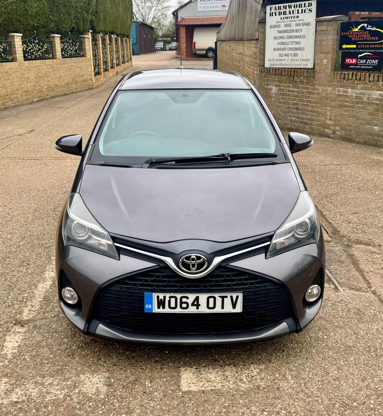 Used Toyota Yaris 2015 for sale - 78148437: Photo 28