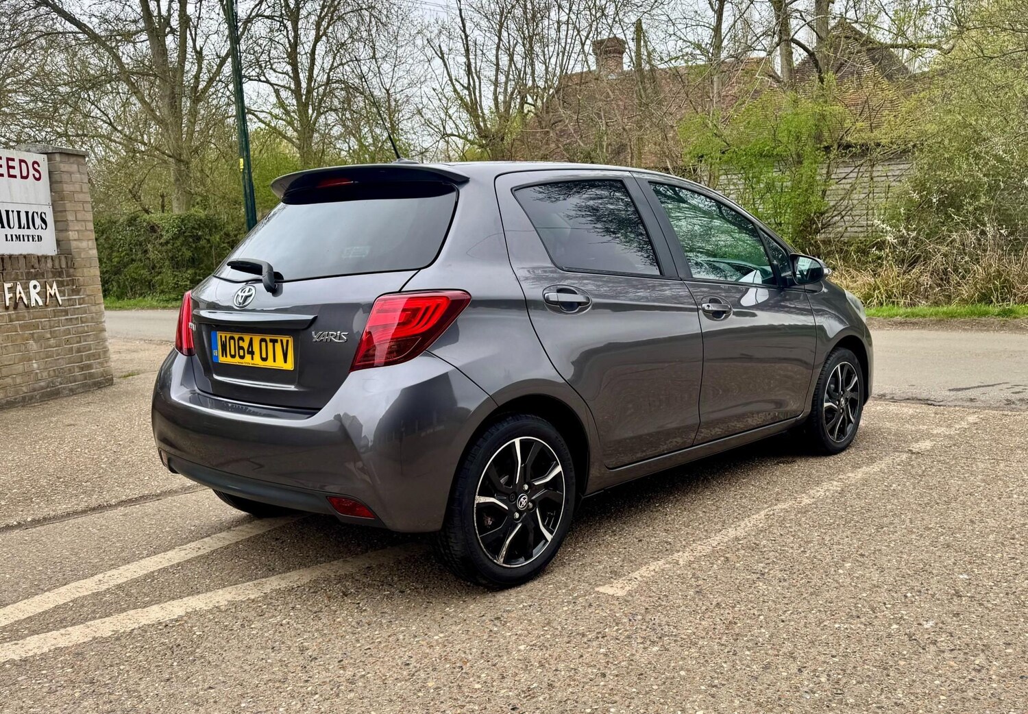 Used Toyota Yaris 2015 for sale - 78148437: Photo 32