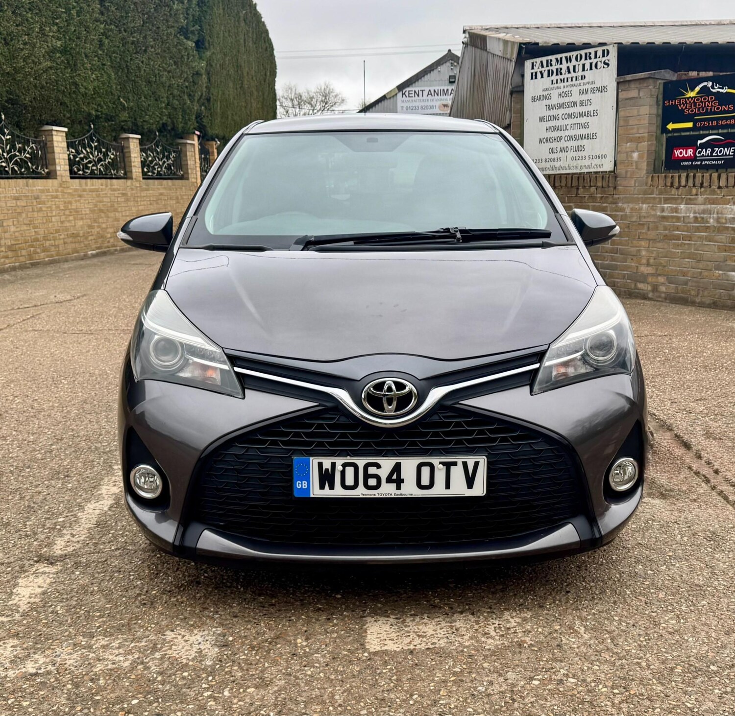 Used Toyota Yaris 2015 for sale - 78148437: Photo 40