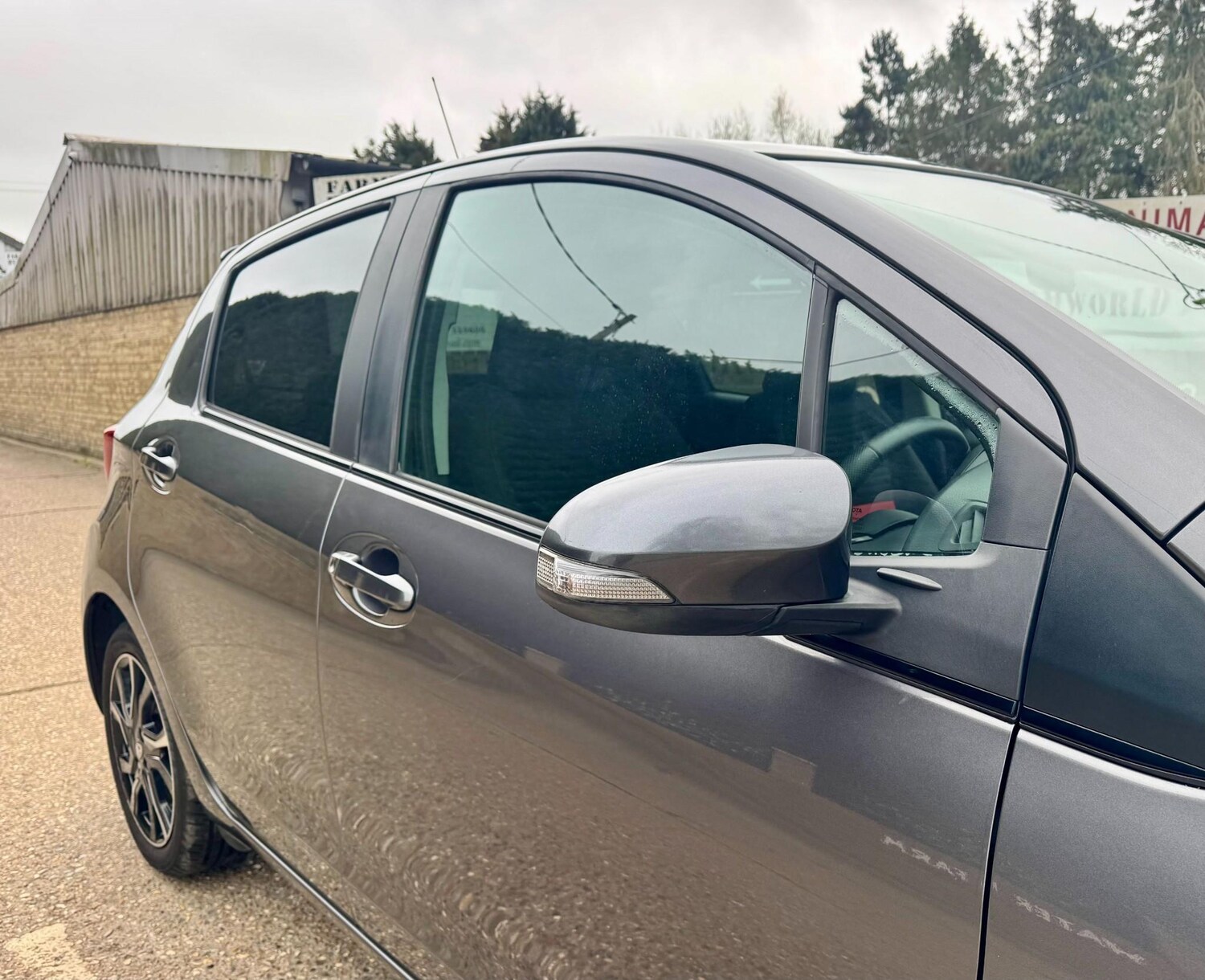 Used Toyota Yaris 2015 for sale - 78148437: Photo 44