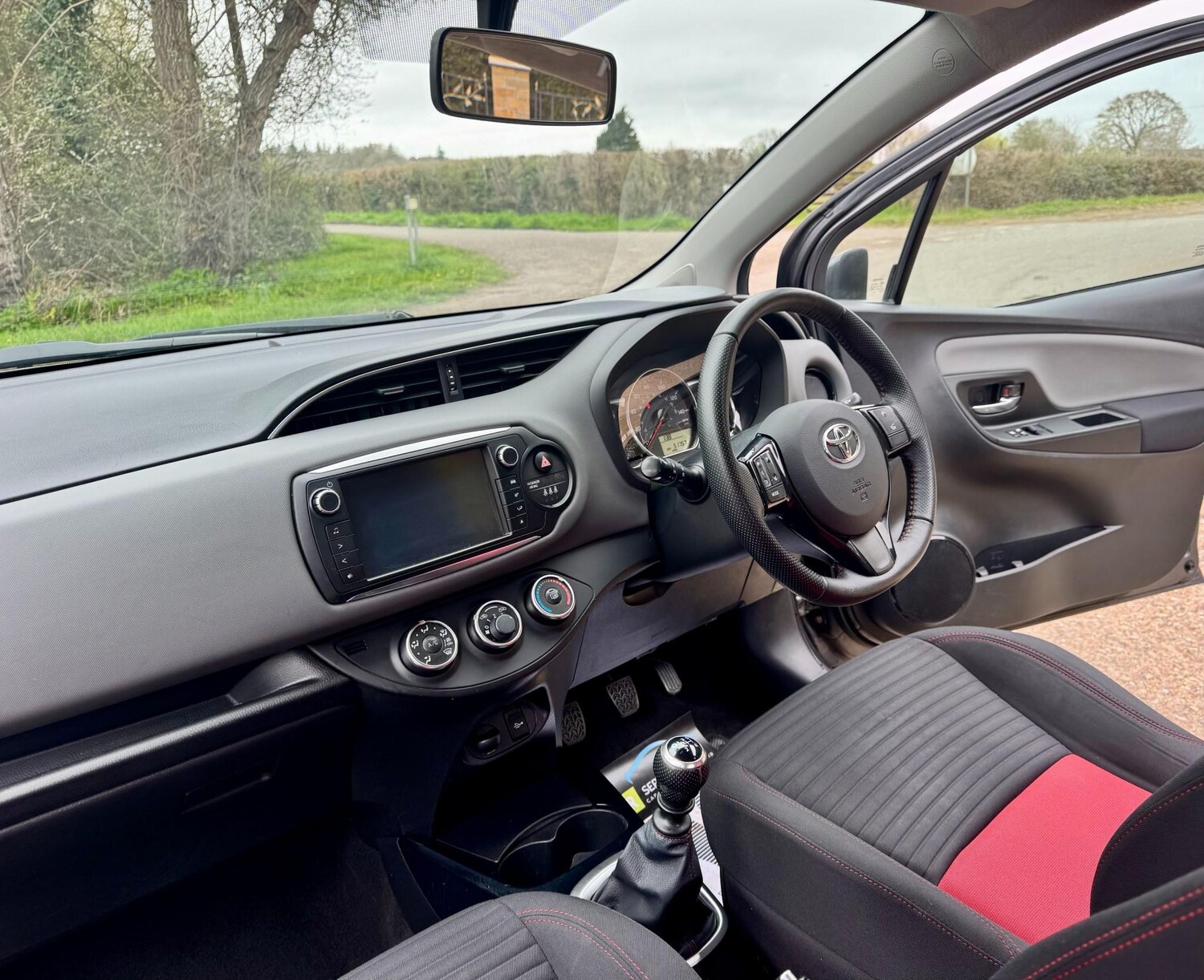 Used Toyota Yaris 2015 for sale - 78148437: Photo 62