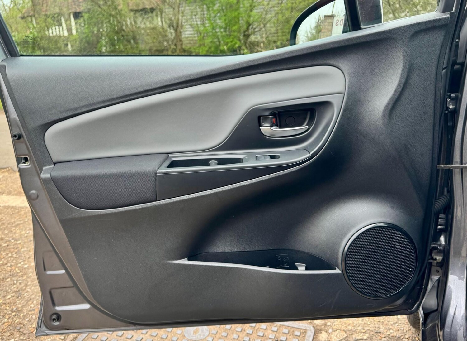 Used Toyota Yaris 2015 for sale - 78148437: Photo 91