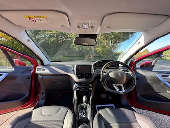 Used Peugeot 2008 2018 for sale - 76423675: Photo