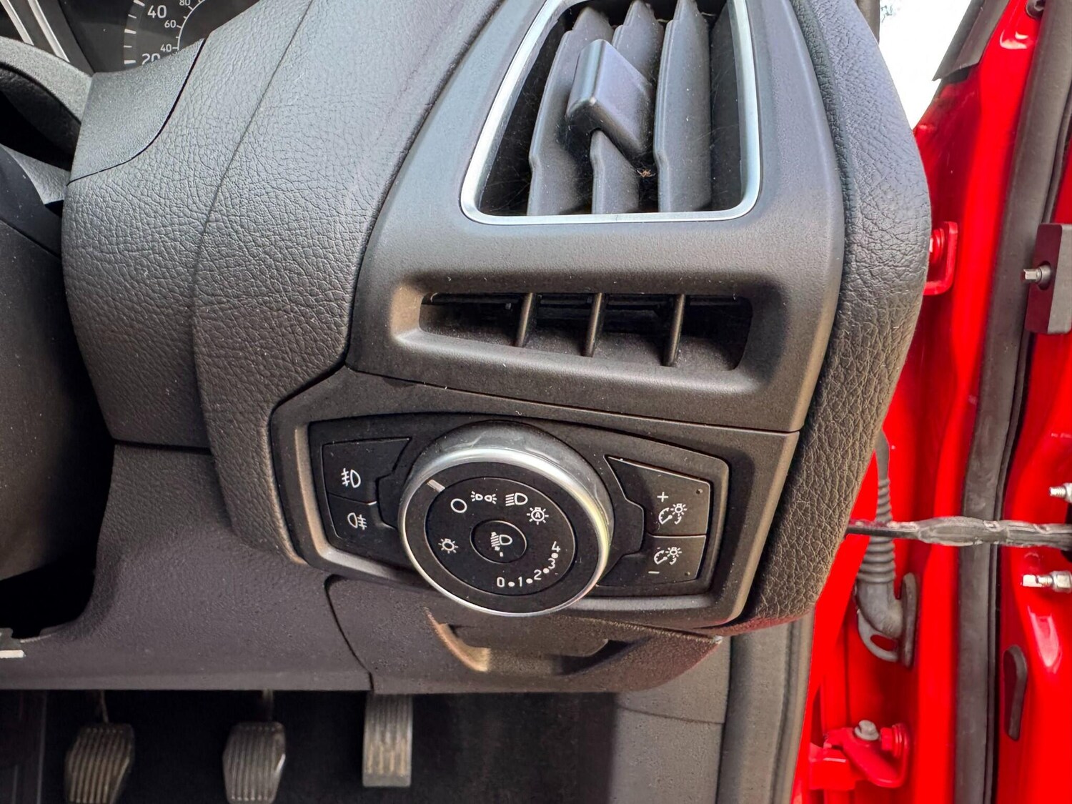 Used Ford Focus 2017 for sale - 76151894: Photo 90