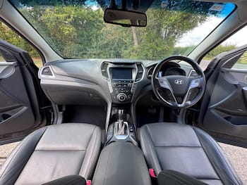 Used Hyundai Santa Fe 2017 for sale - 79748616: Photo