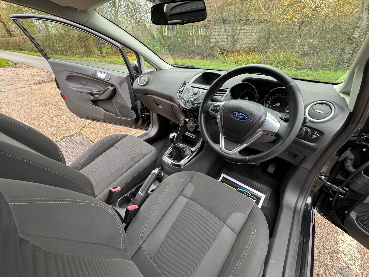 Used Ford Fiesta 2013 for sale - 76887217: Photo 2