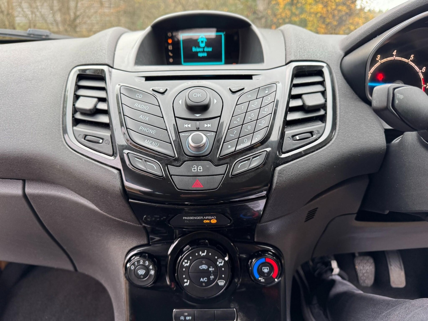 Used Ford Fiesta 2013 for sale - 76887217: Photo 78