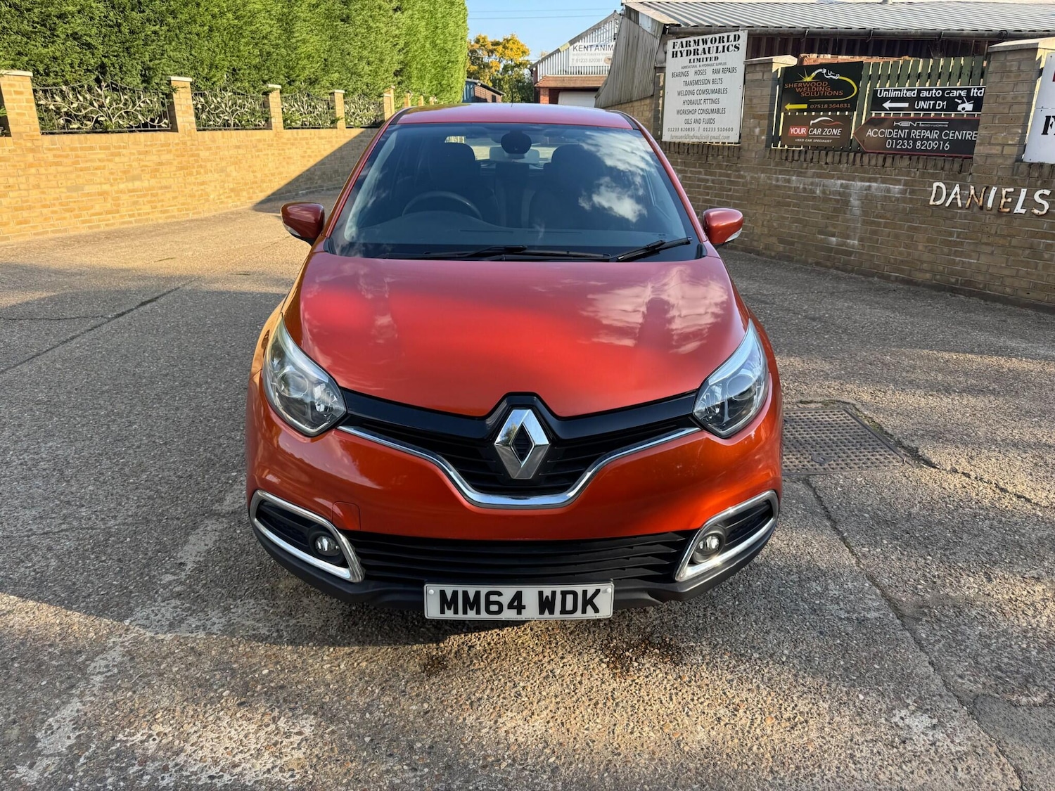 Used Renault Captur 2015 for sale - 76995364: Photo 24