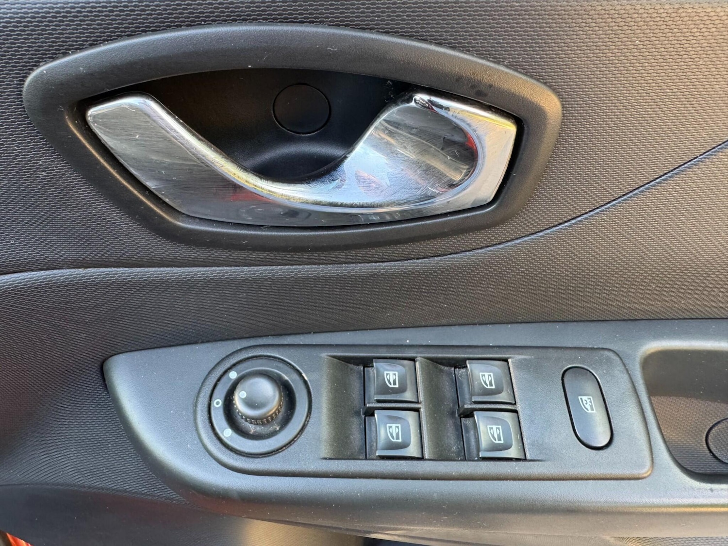 Used Renault Captur 2015 for sale - 76995364: Photo 84