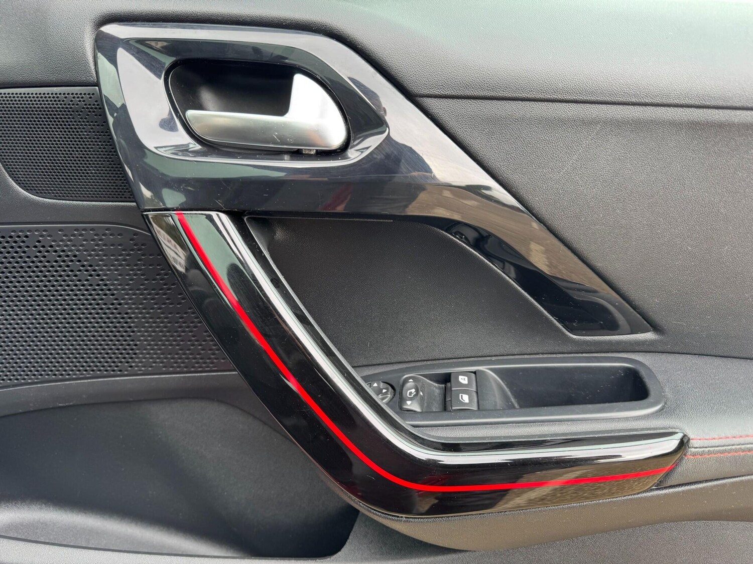 Used Peugeot 208 2016 for sale - 76360334: Photo 73