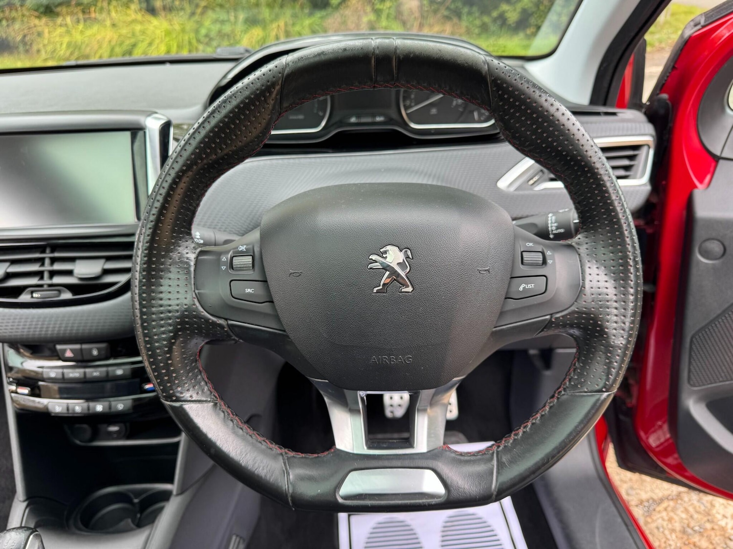 Used Peugeot 208 2016 for sale - 76360334: Photo 74