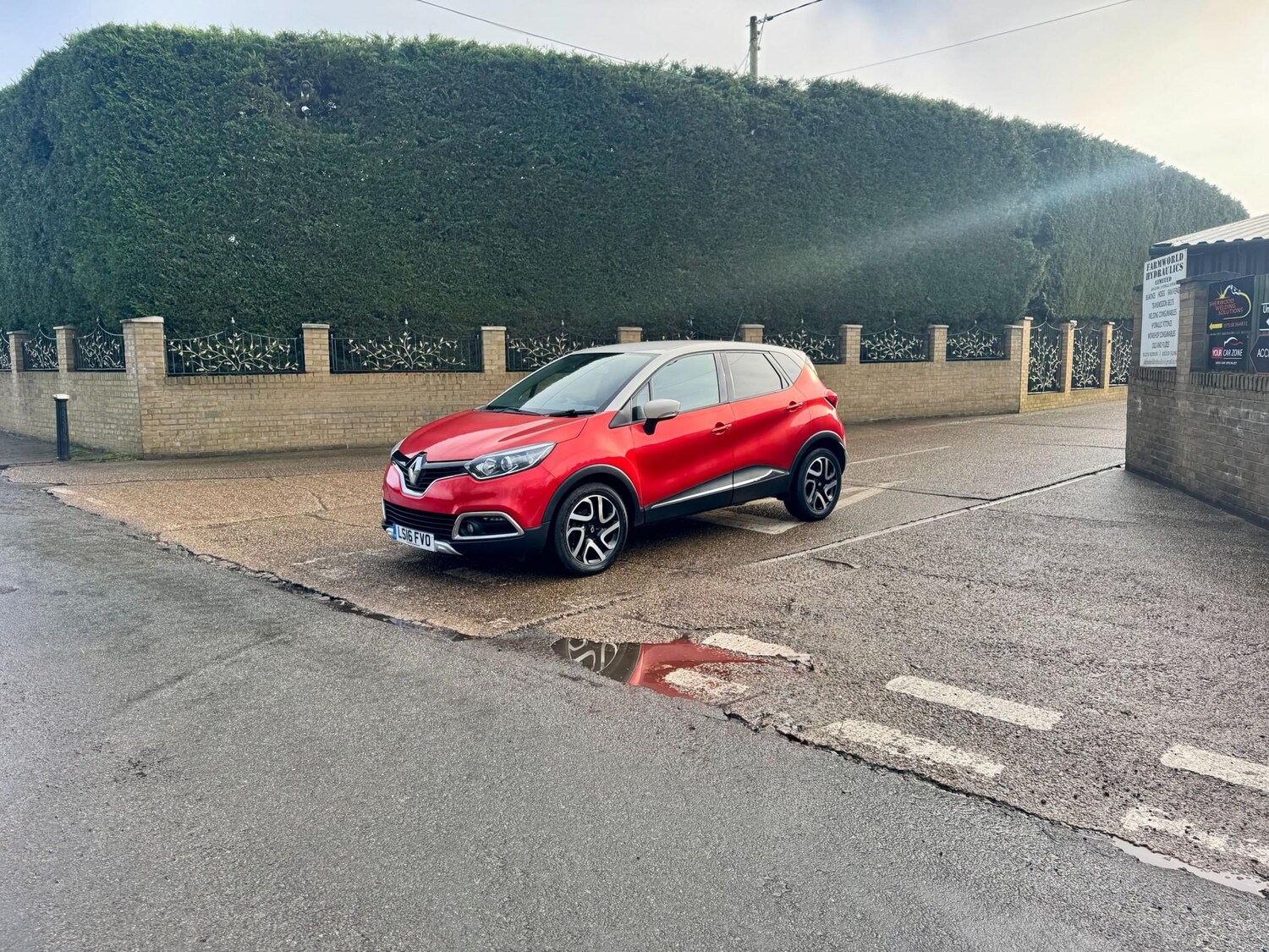 Used Renault Captur 2016 for sale - 77984120: Photo 25