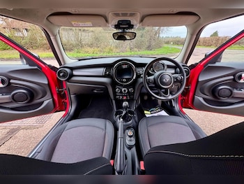 Used MINI Hatch 2019 for sale - 77611468: Photo