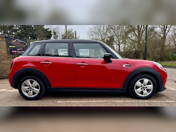 Used MINI Hatch 2019 for sale - 77611468: Photo