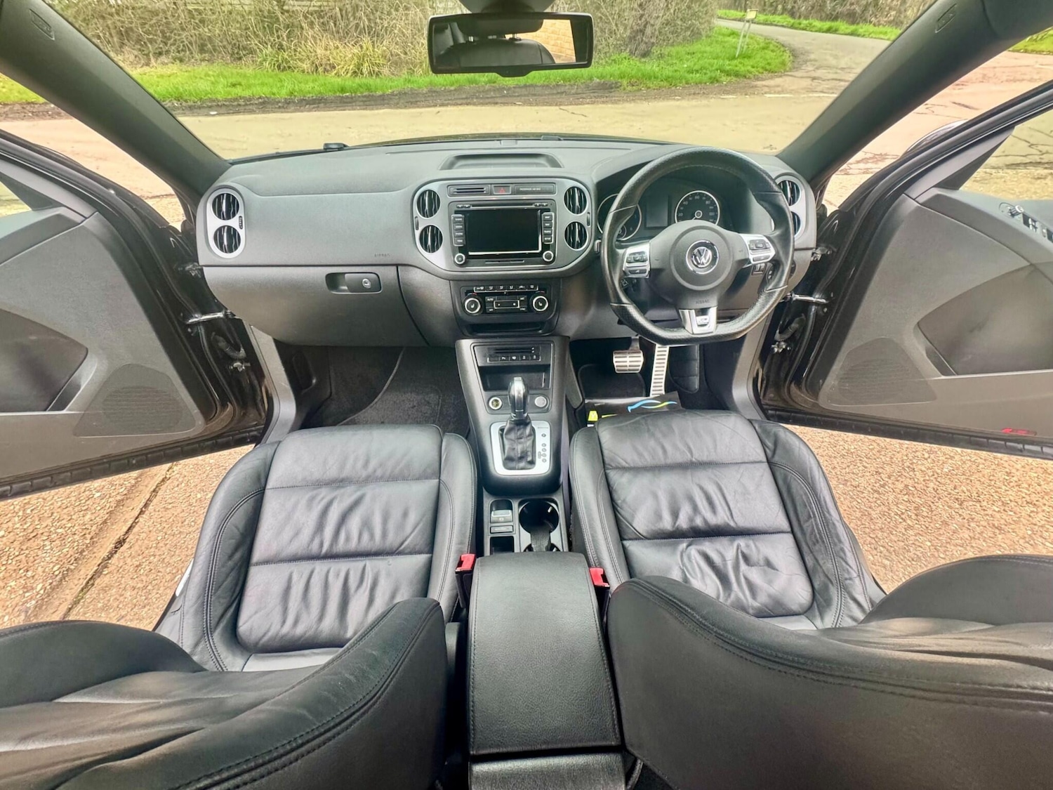 Used Volkswagen Tiguan 2015 for sale - 78073971: Photo 2