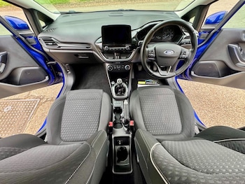 Used Ford Fiesta 2017 for sale - 78592531: Photo