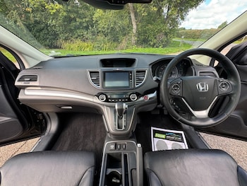 Used Honda CR-V 2017 for sale - 76152354: Photo