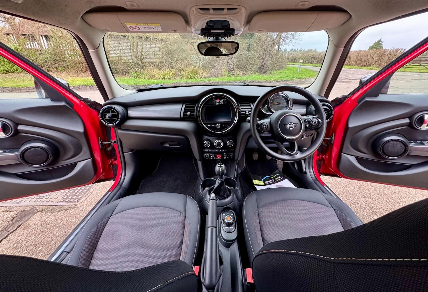 Used MINI Hatch 2019 for sale - 77984126: Photo 2