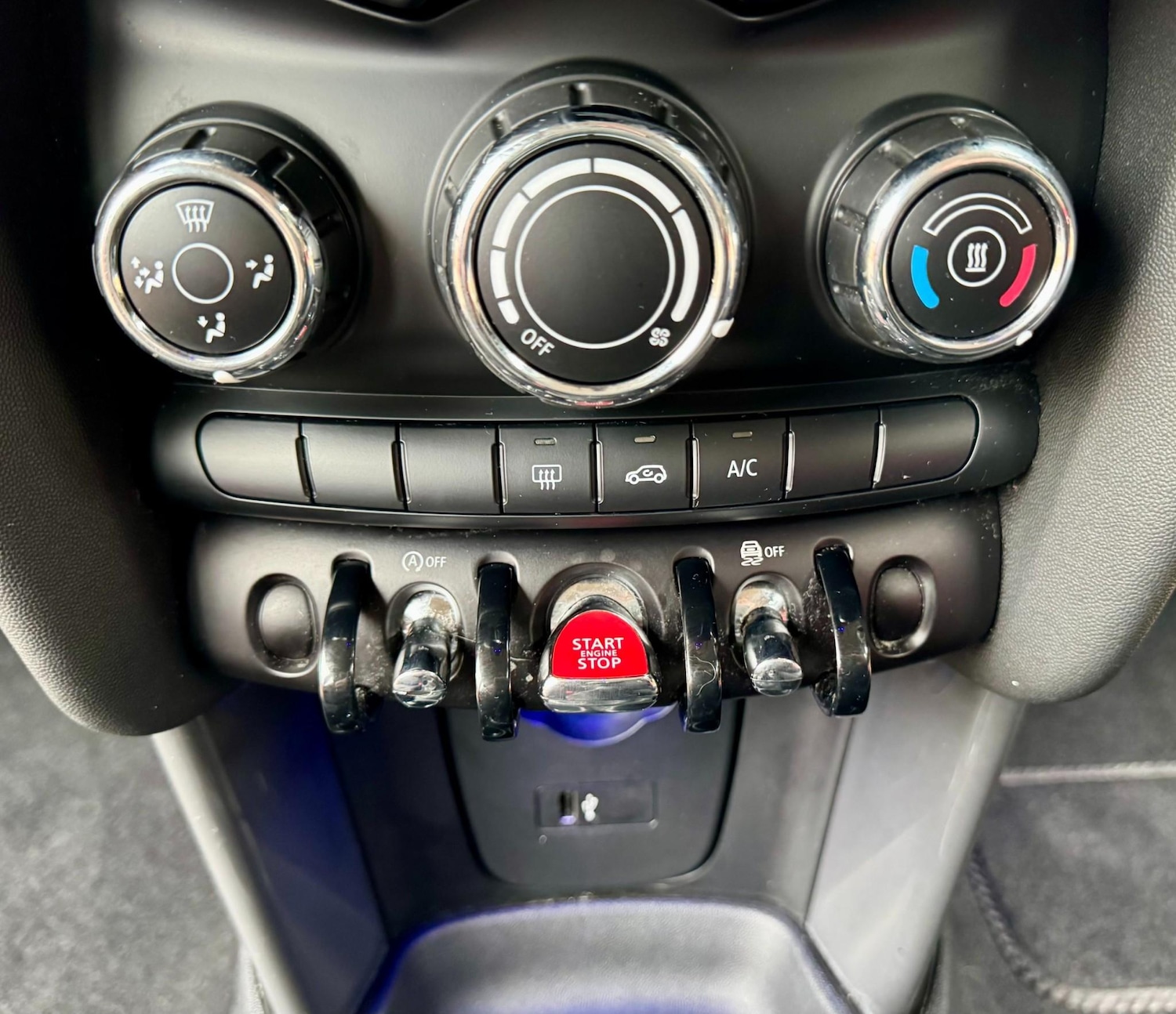 Used MINI Hatch 2019 for sale - 77984126: Photo 81