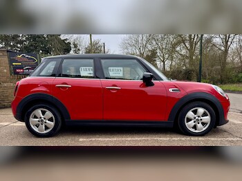Used MINI Hatch 2019 for sale - 78862933: Photo