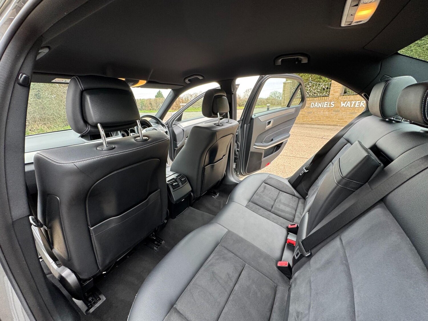 Used Mercedes-Benz E Class 2014 for sale - 78049146: Photo 61