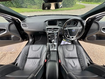 Used Volvo V40 2015 for sale - 78936025: Photo