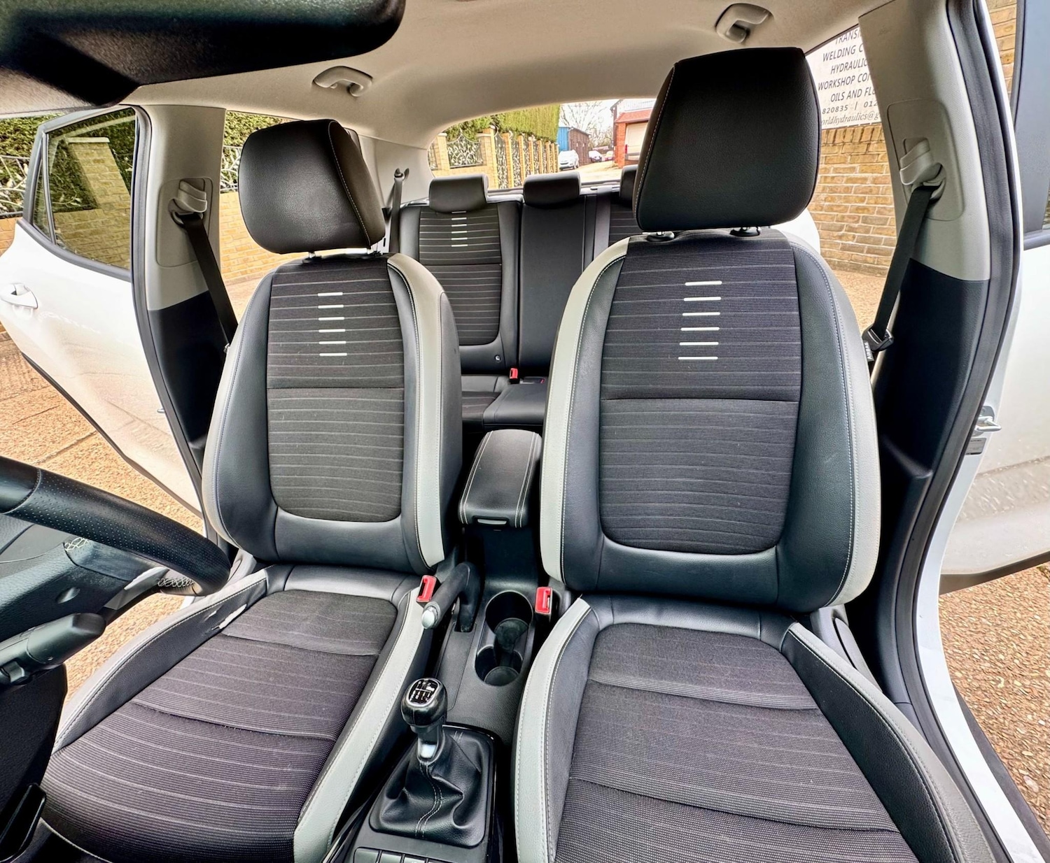 Used Kia Stonic 2019 for sale - 78002272: Photo 19