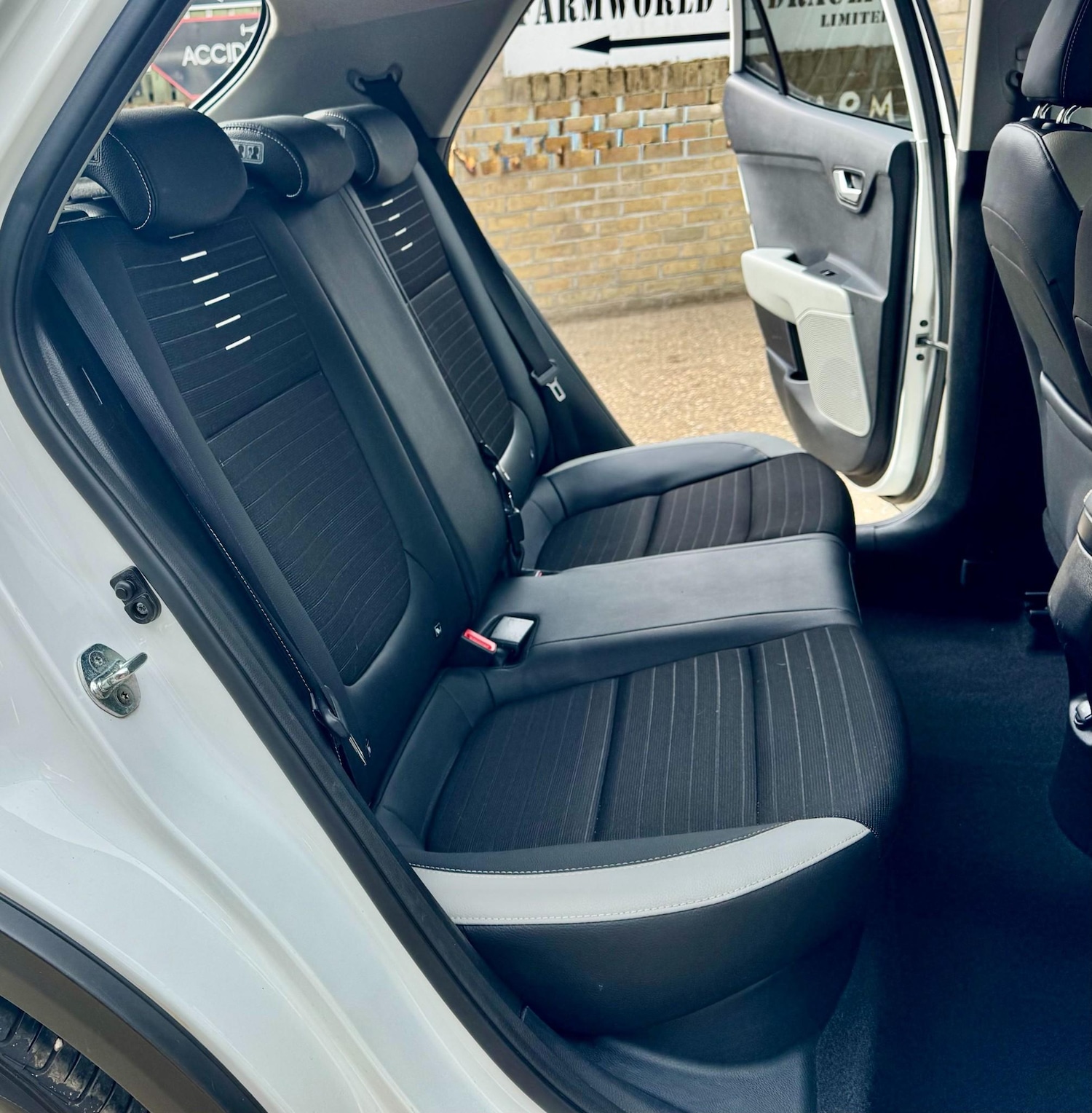 Used Kia Stonic 2019 for sale - 78002272: Photo 61