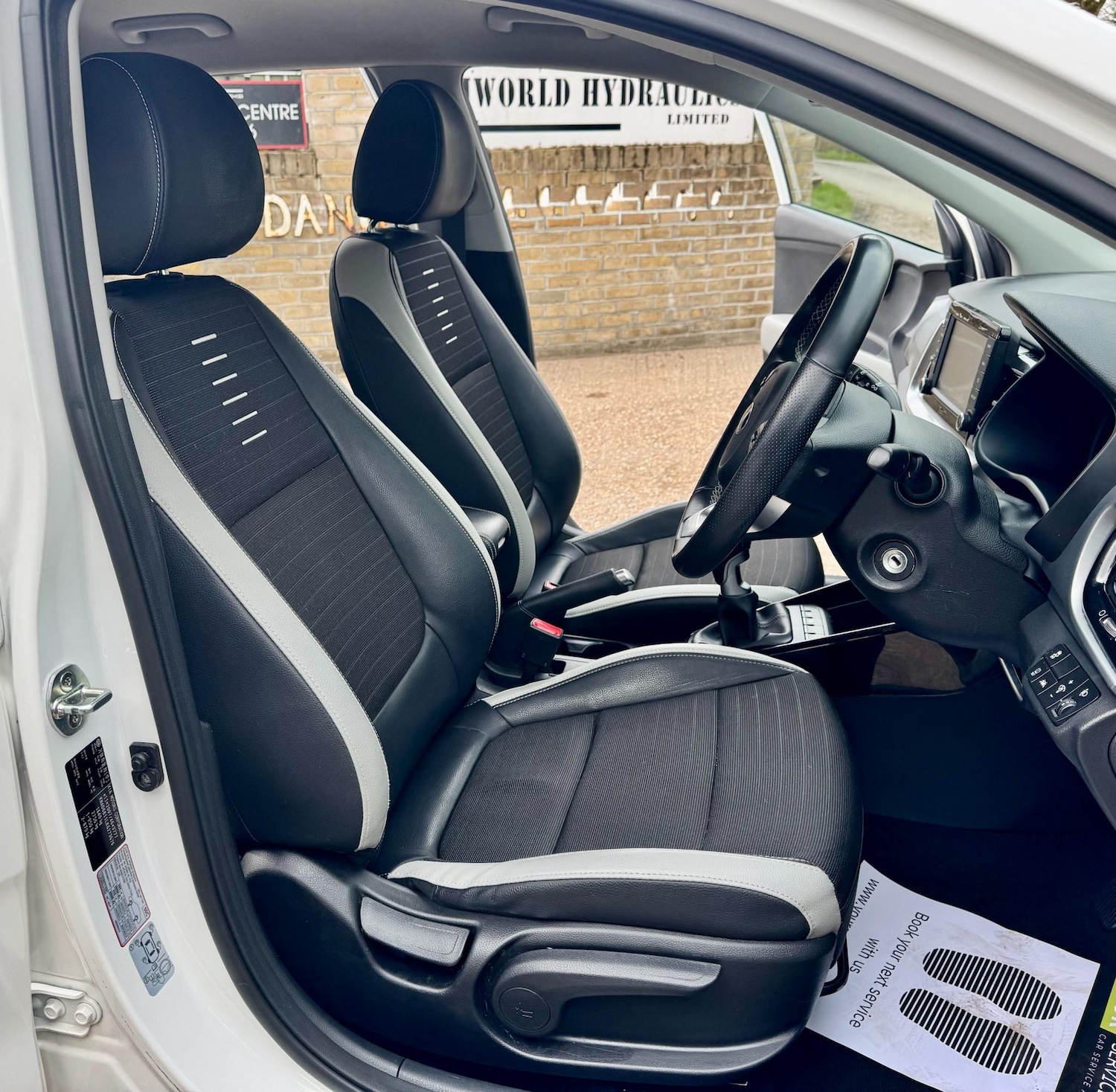 Used Kia Stonic 2019 for sale - 78002272: Photo 80