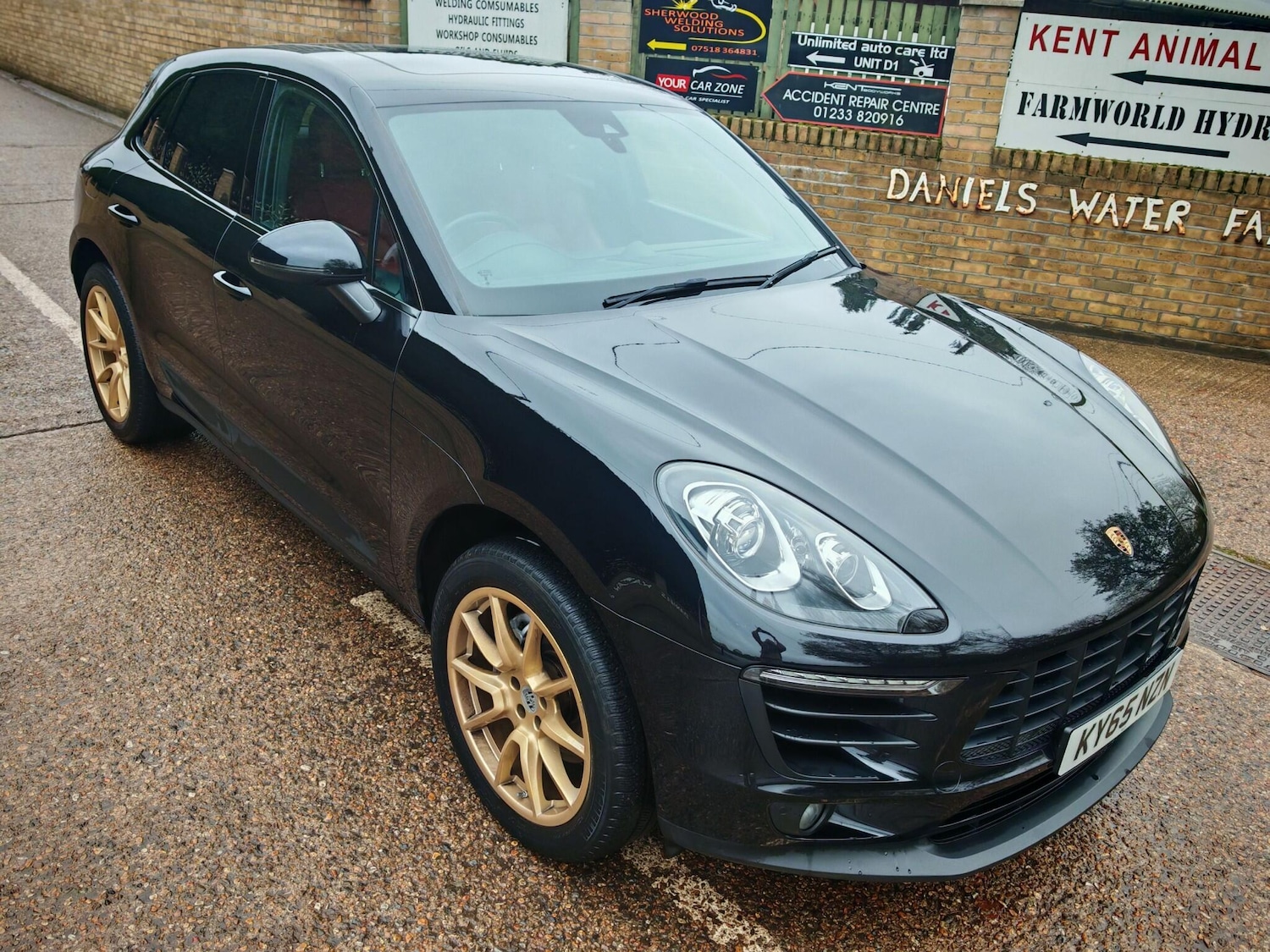 Used Porsche Macan 2015 for sale - 76742728: Photo 27