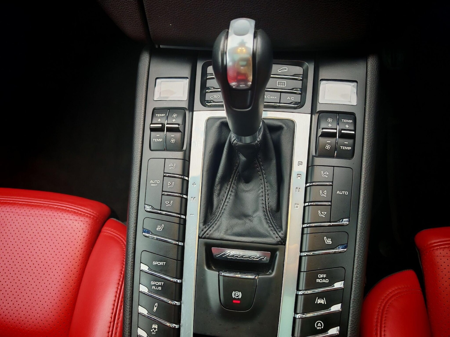 Used Porsche Macan 2015 for sale - 76742728: Photo 28