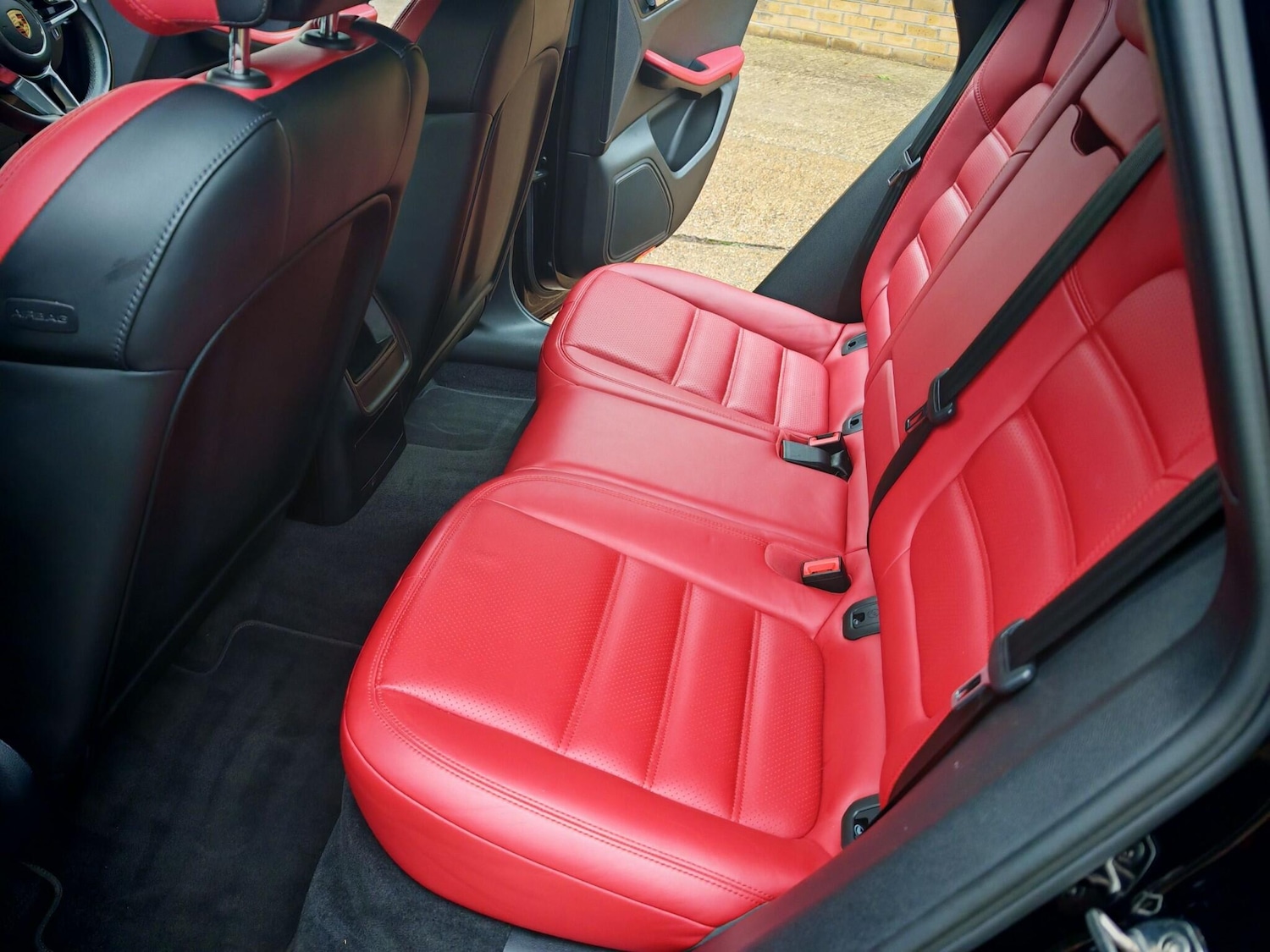 Used Porsche Macan 2015 for sale - 76742728: Photo 37