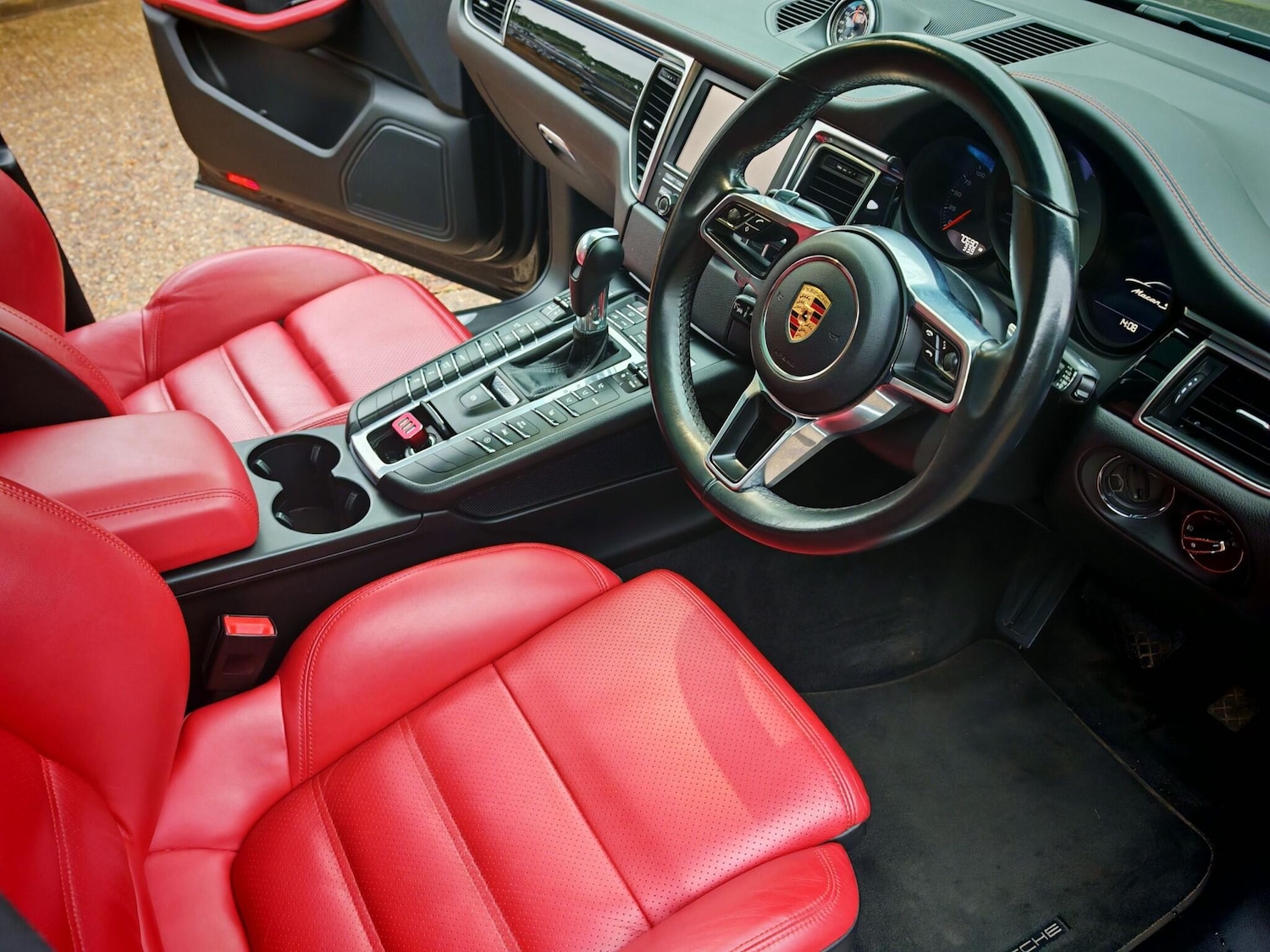 Used Porsche Macan 2015 for sale - 76742728: Photo 43