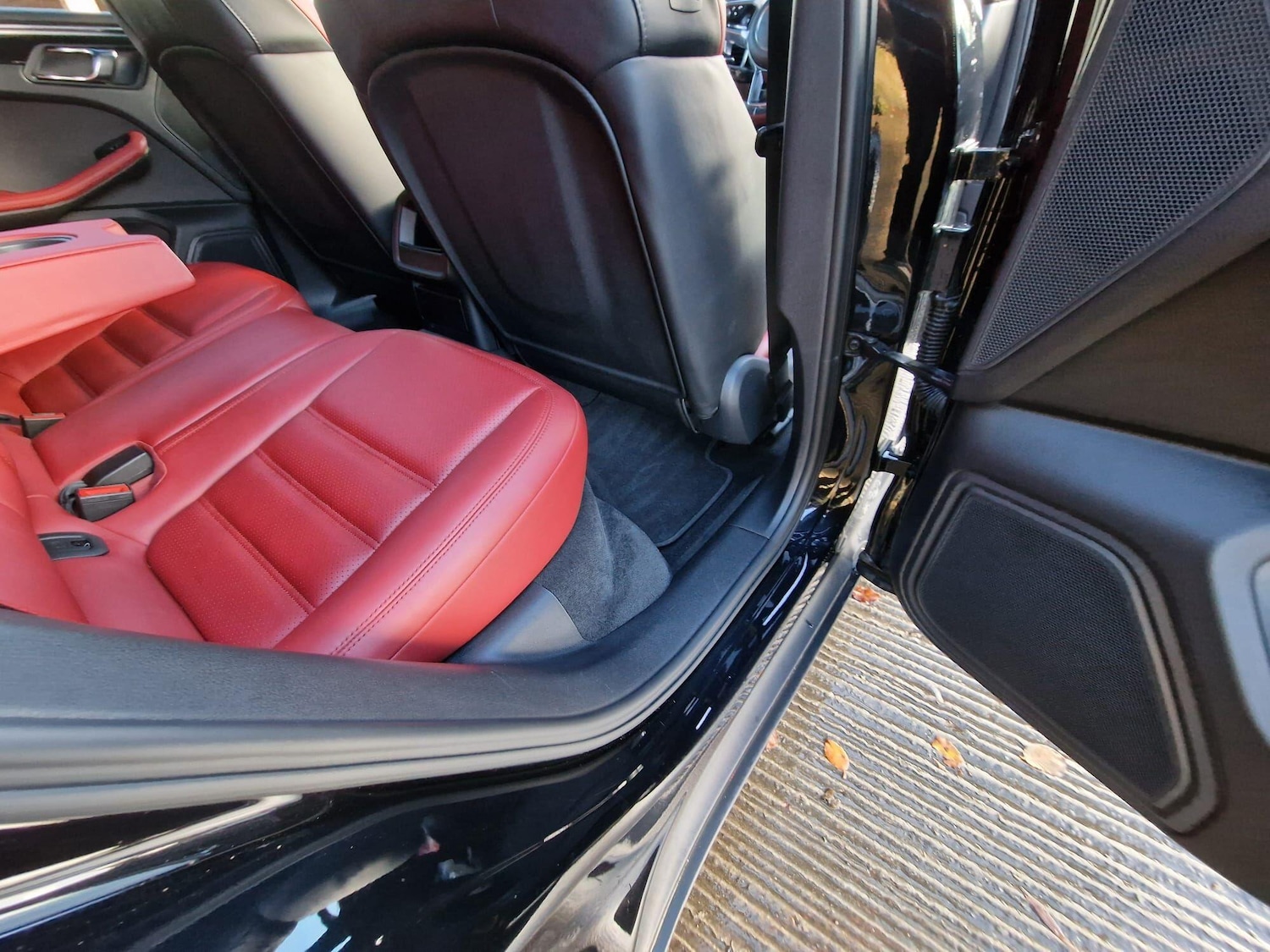 Used Porsche Macan 2015 for sale - 76742728: Photo 81