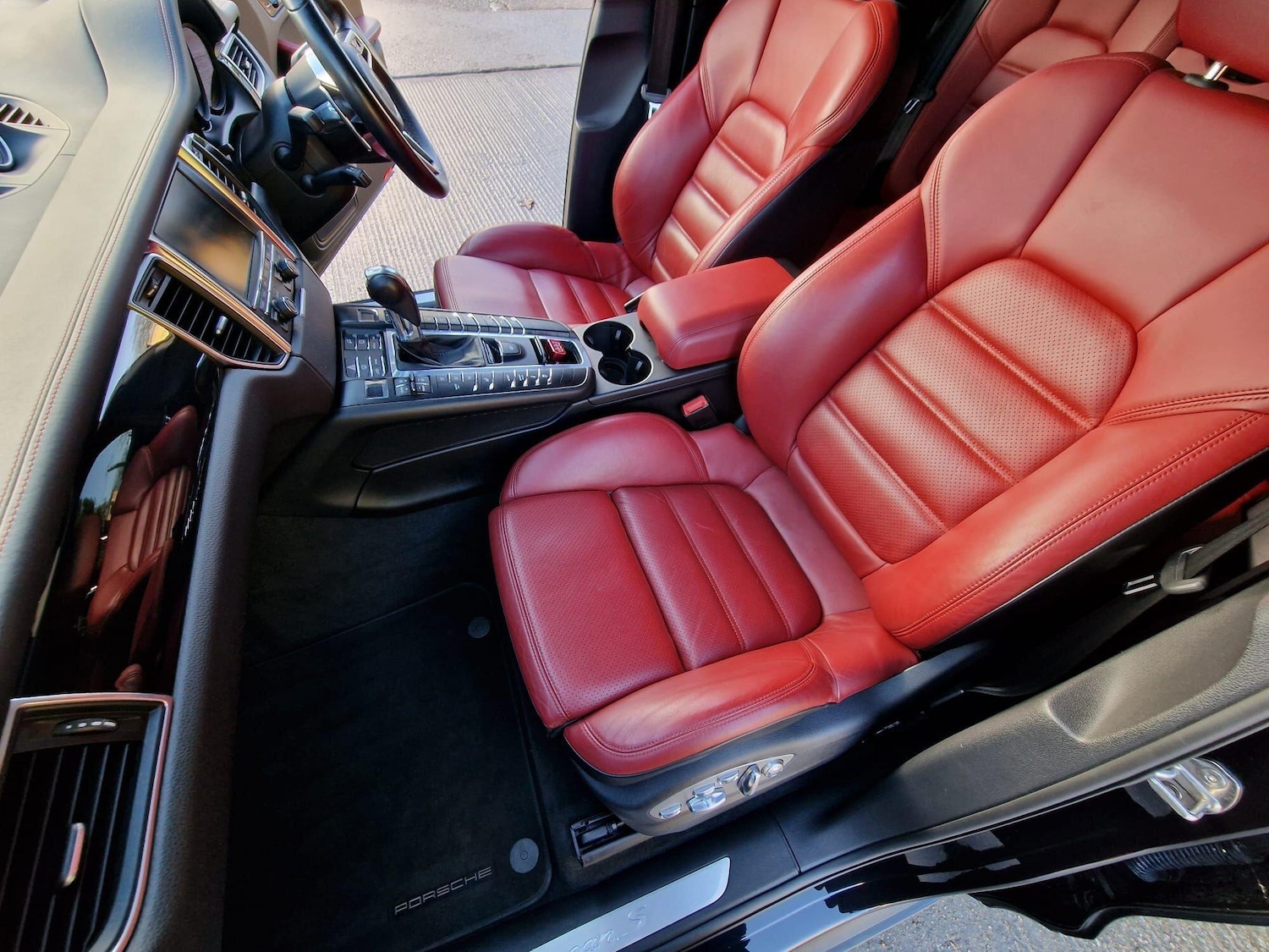 Used Porsche Macan 2015 for sale - 76742728: Photo 84