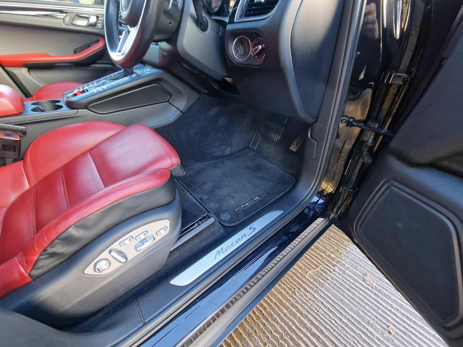 Used Porsche Macan 2015 for sale - 76742728: Photo 86