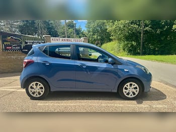 Used Hyundai i10 2018 for sale - 79685323: Photo