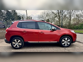 Used Peugeot 2008 2015 for sale - 77984125: Photo