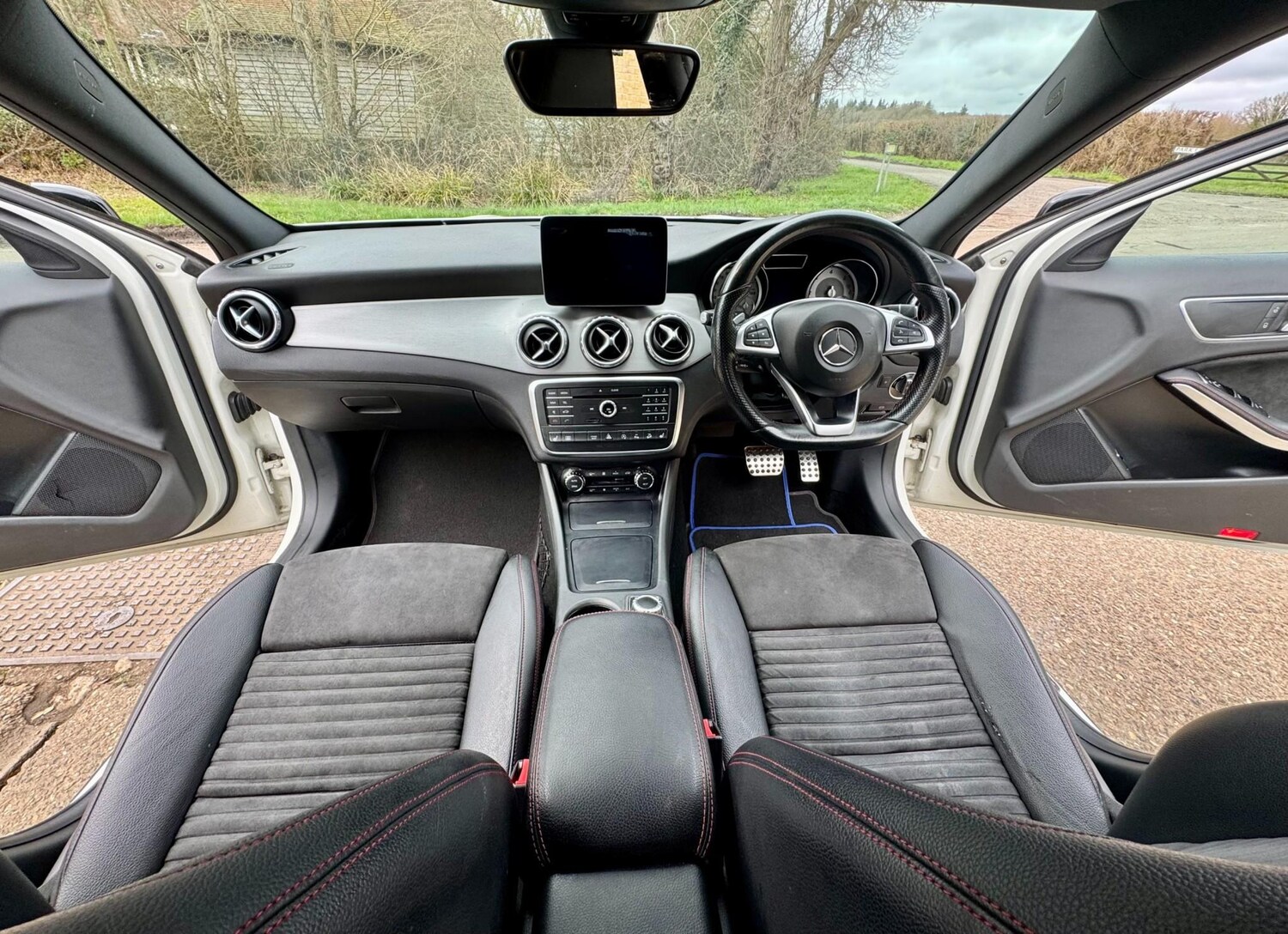 Used Mercedes-Benz GLA 2017 for sale - 77984123: Photo 67