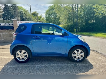 Used Toyota IQ 2010 for sale - 78644687: Photo