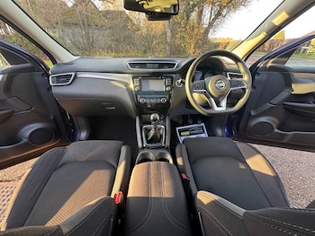 Used Nissan Qashqai 2018 for sale - 76823537: Photo