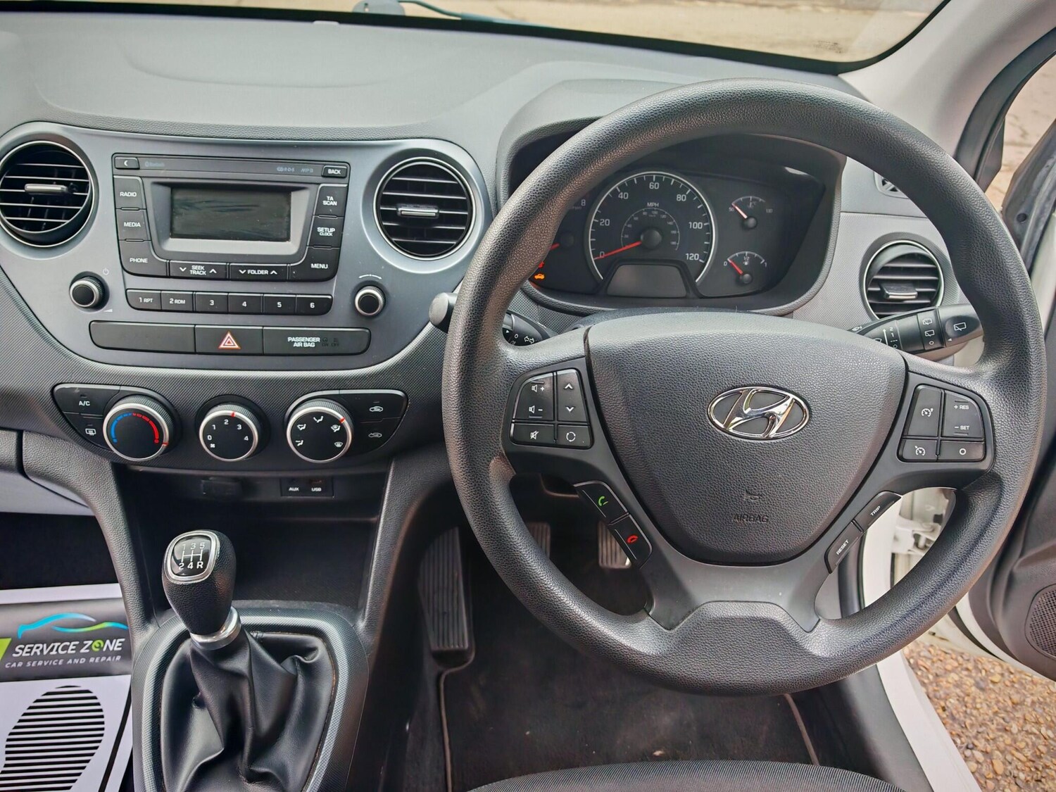 Used Hyundai i10 2017 for sale - 76315221: Photo 16