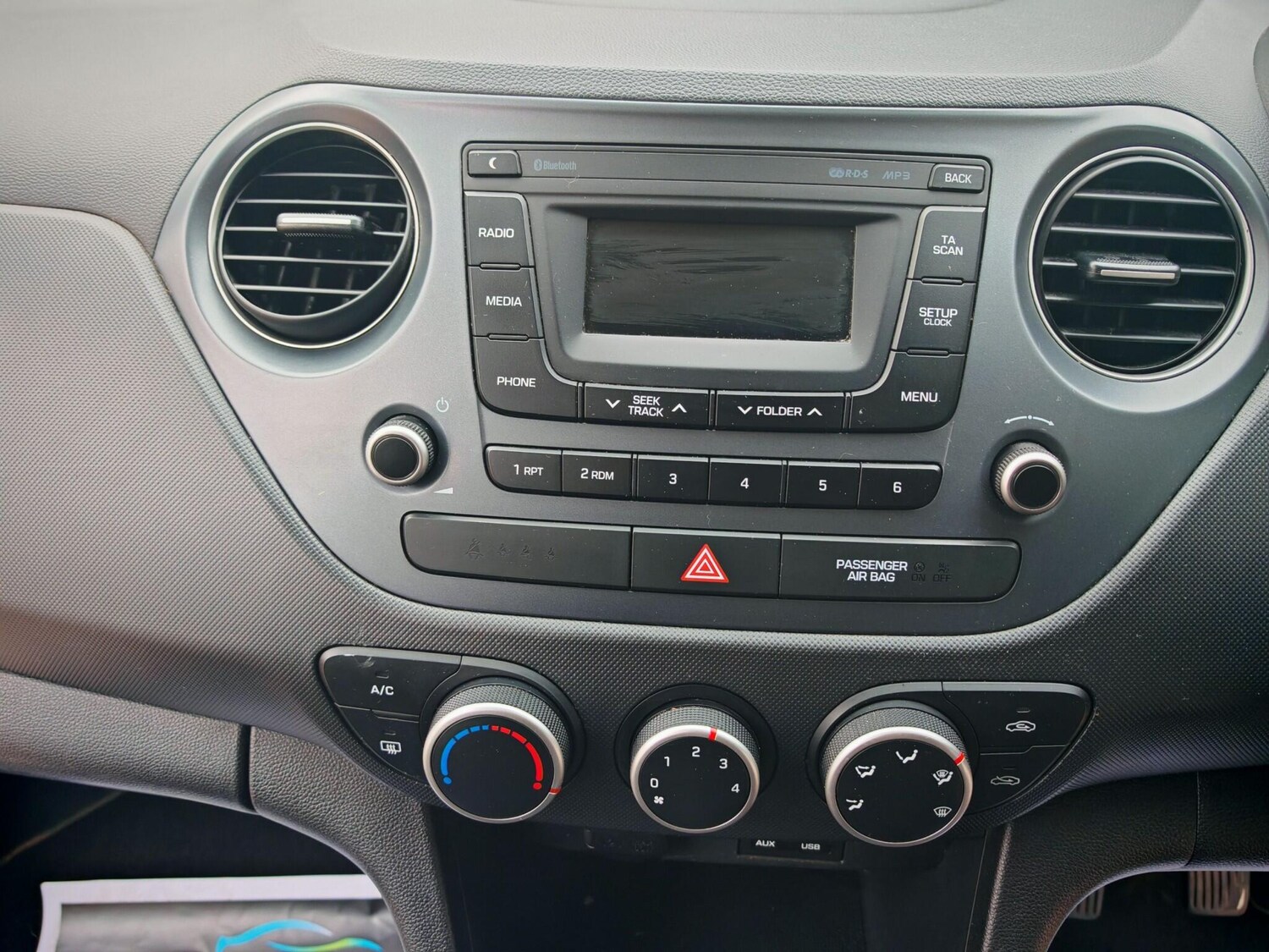 Used Hyundai i10 2017 for sale - 76315221: Photo 28