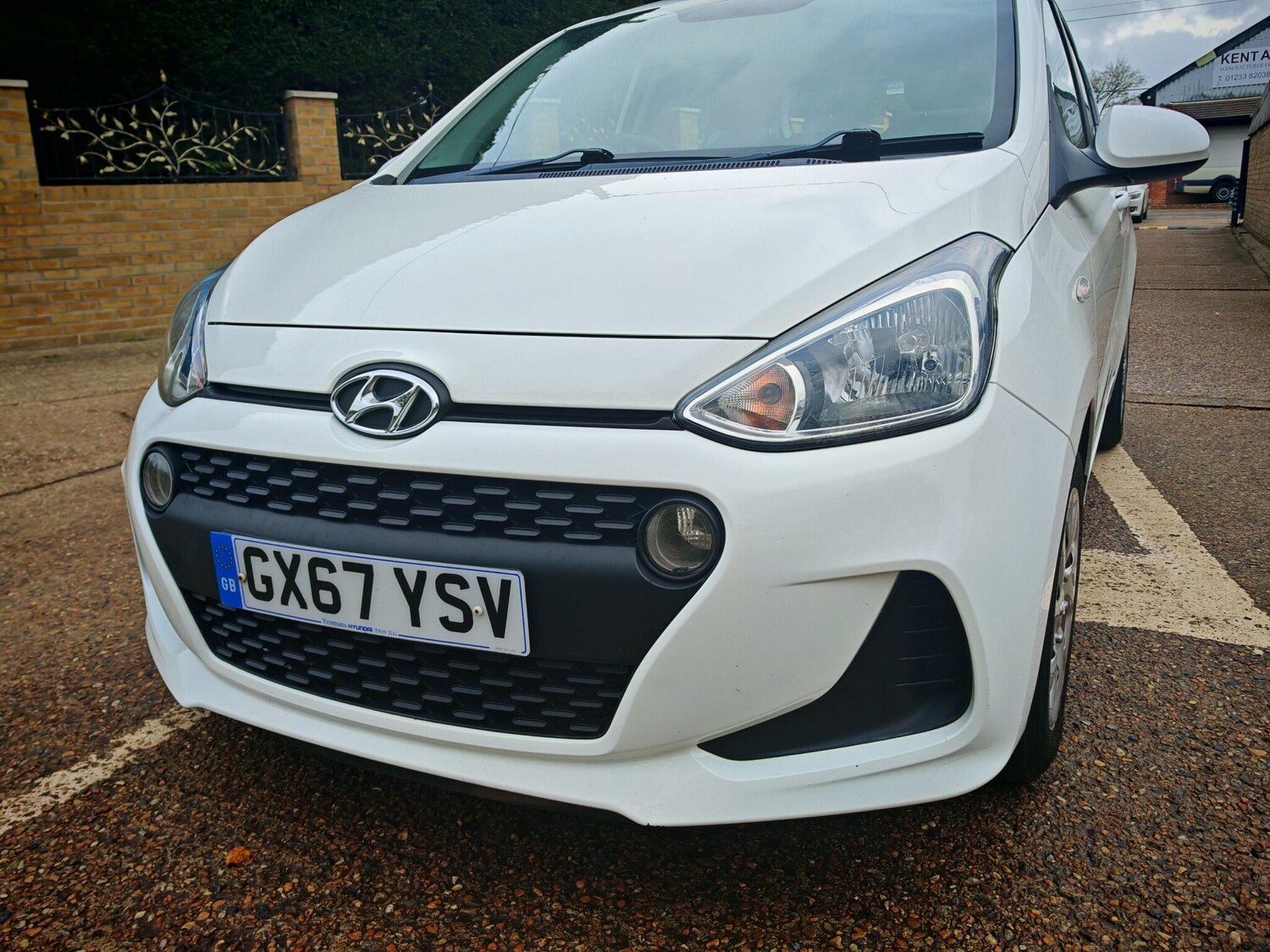 Used Hyundai i10 2017 for sale - 76315221: Photo 57