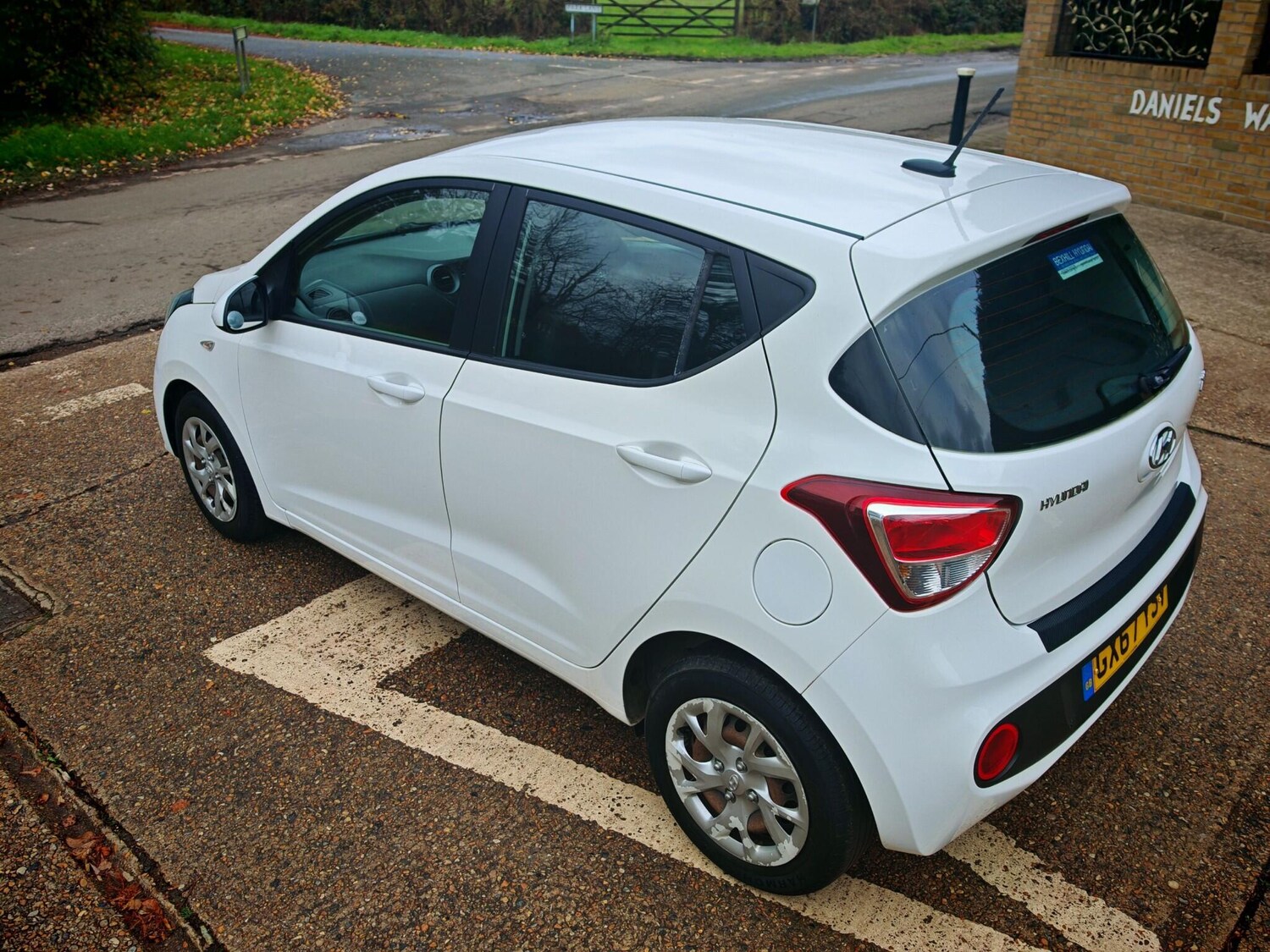 Used Hyundai i10 2017 for sale - 76315221: Photo 60