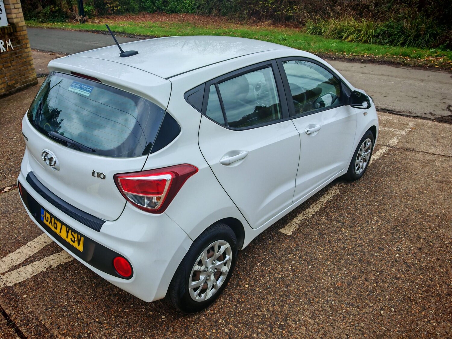 Used Hyundai i10 2017 for sale - 76315221: Photo 7