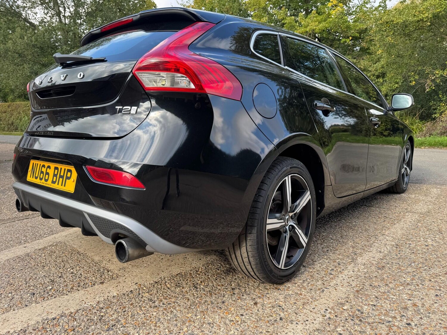 Used Volvo V40 2016 for sale - 76151664: Photo 10