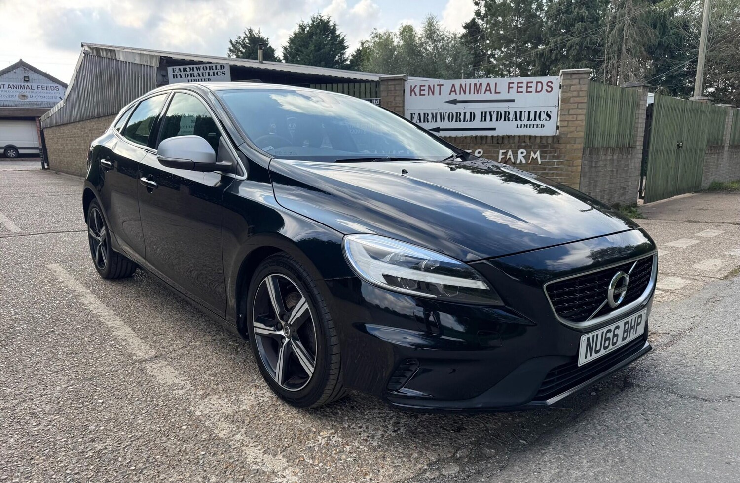 Used Volvo V40 2016 for sale - 76151664: Photo 20
